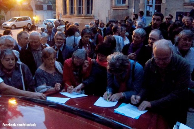 manifestation-soutien-akrief-cluny-8oct2014-05