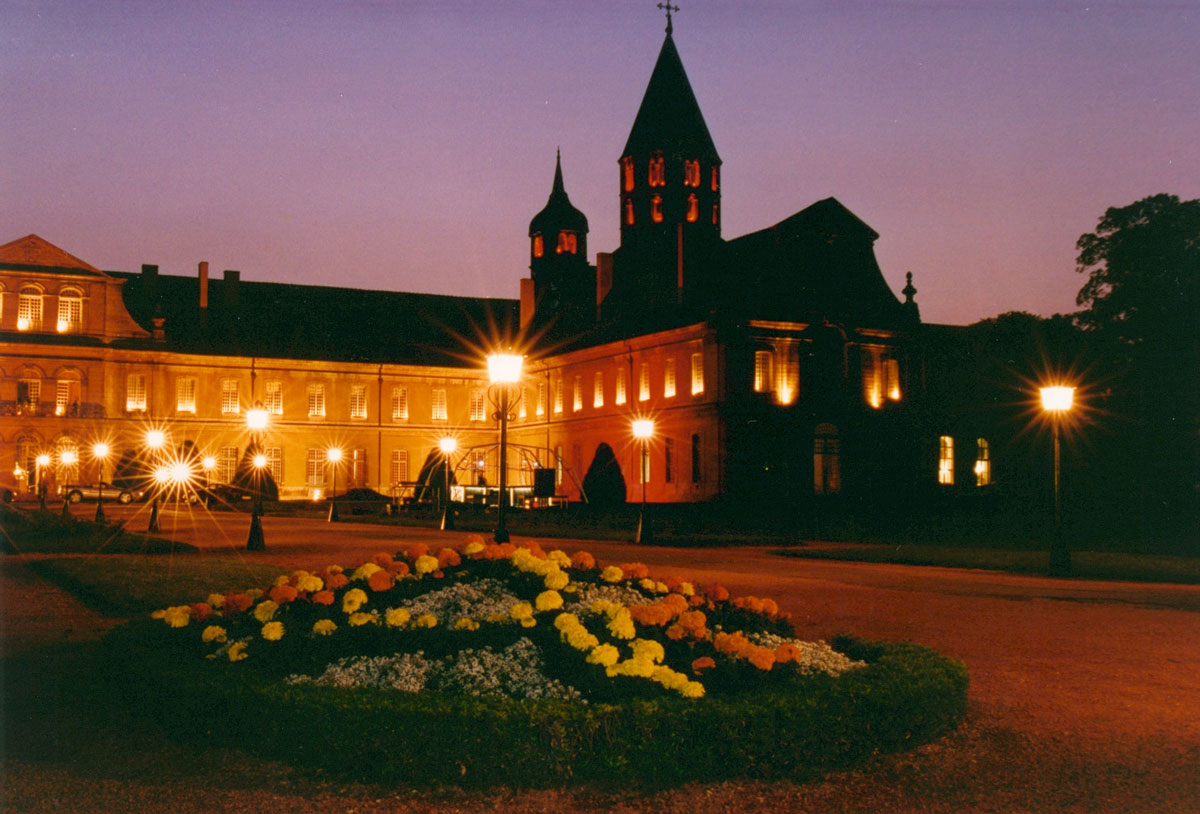 abbaye-cluny-photo-nuit-wikipedia