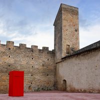 #FollowTheRedFrigo Une performance artistique à Cluny #FollowTheRedFrigo Une performance artistique à Cluny